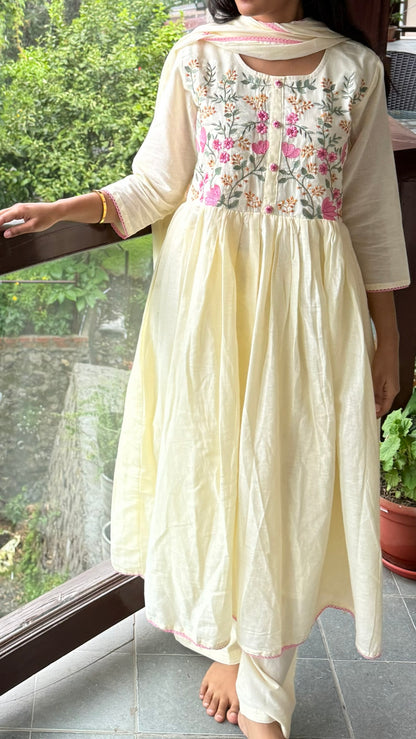 Gulzar Off-white Anarkali with Dense Floral Embroidery and dupatta