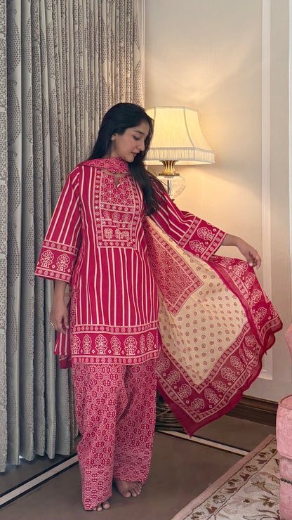 Red Stripes Farshi Suit