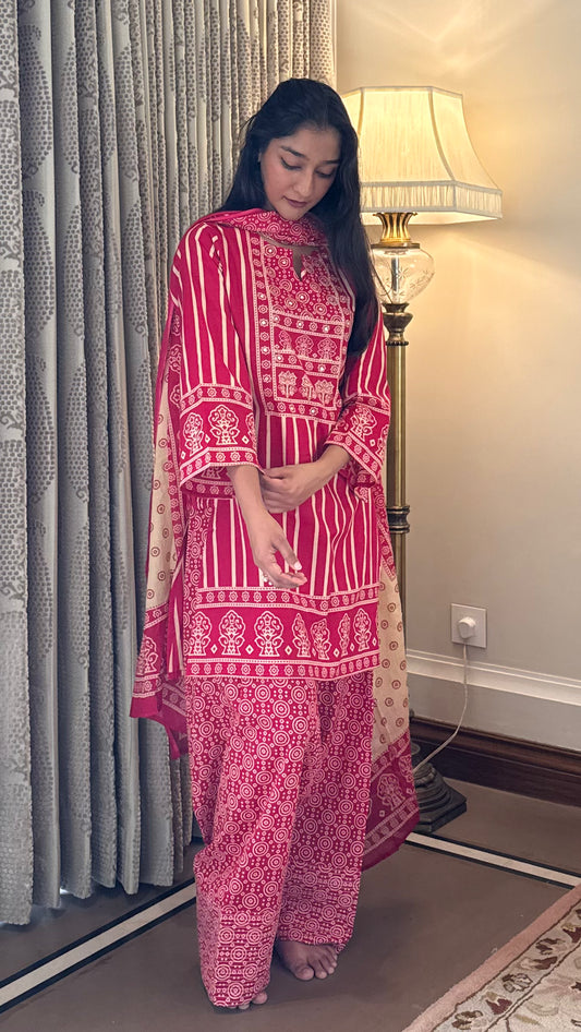 Red Stripes Farshi Suit
